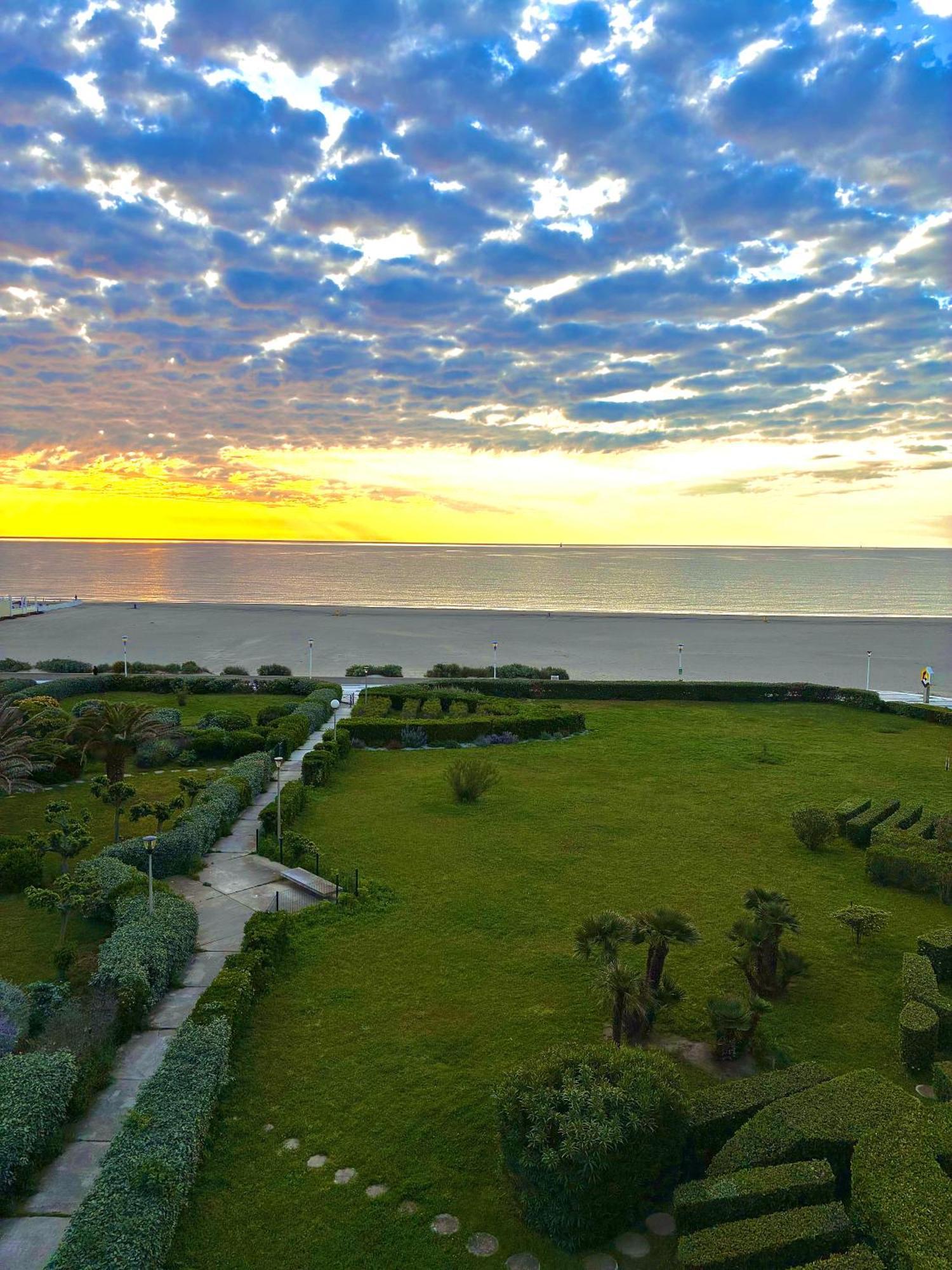 Studio Face A La Mer +Terrasse+ Parking Canet-en-Roussillon Zewnętrze zdjęcie